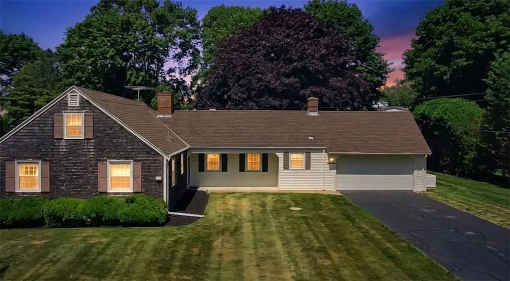 5 South Drive Middletown RI 02842