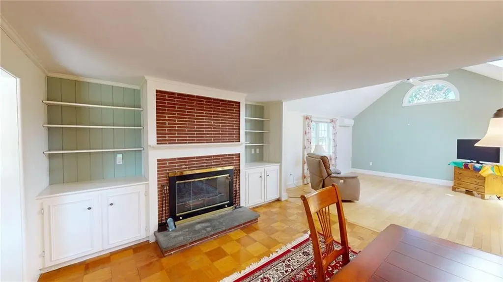 5 South Drive Middletown RI 02842