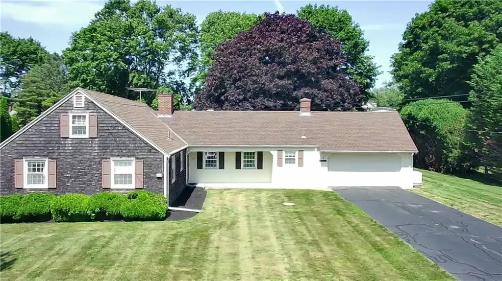 5 South Drive Middletown RI 02842