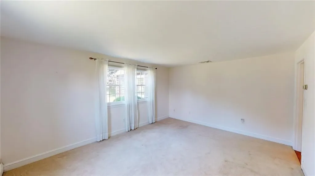 5 South Drive Middletown RI 02842