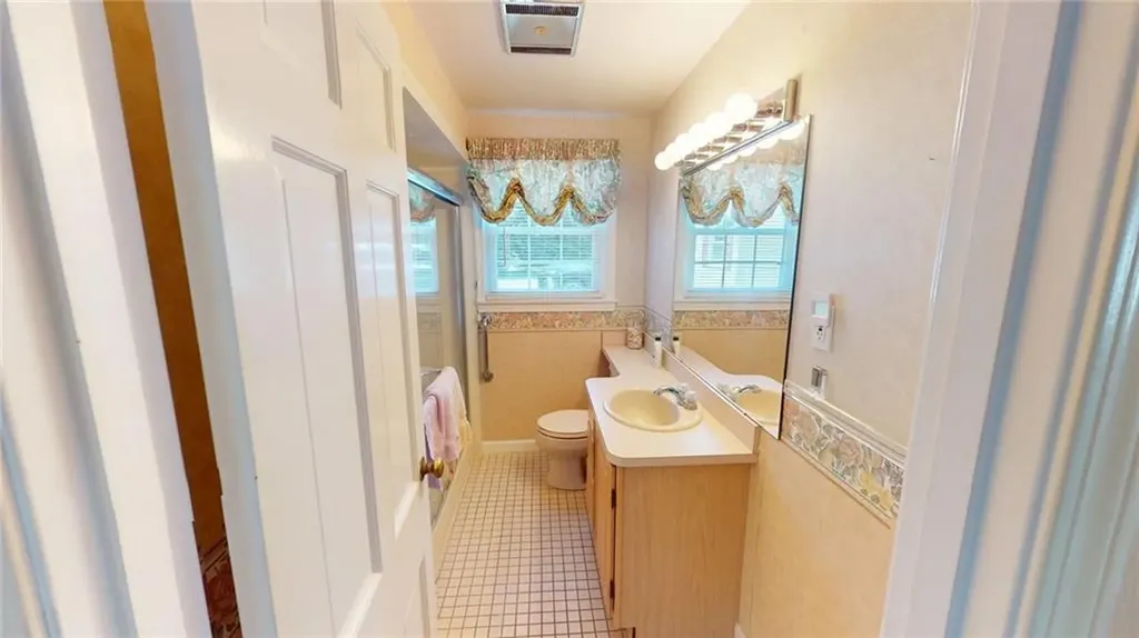 5 South Drive Middletown RI 02842
