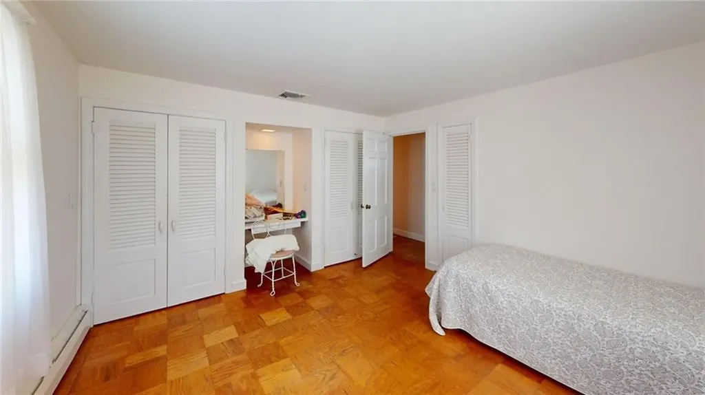 5 South Drive Middletown RI 02842