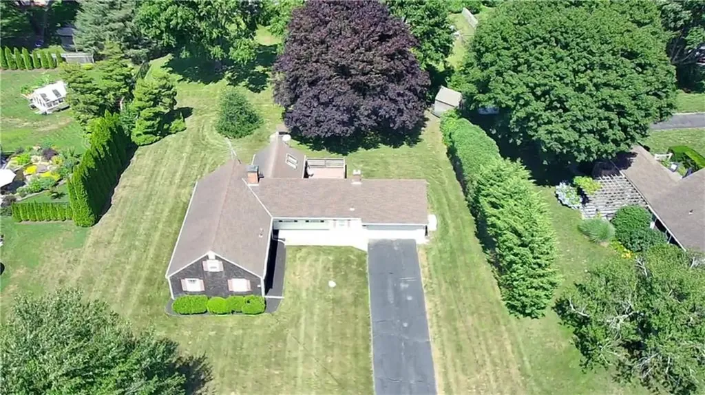 5 South Drive Middletown RI 02842