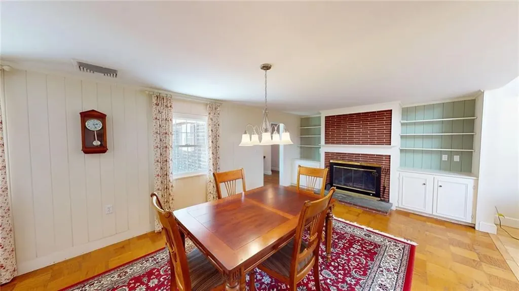 5 South Drive Middletown RI 02842