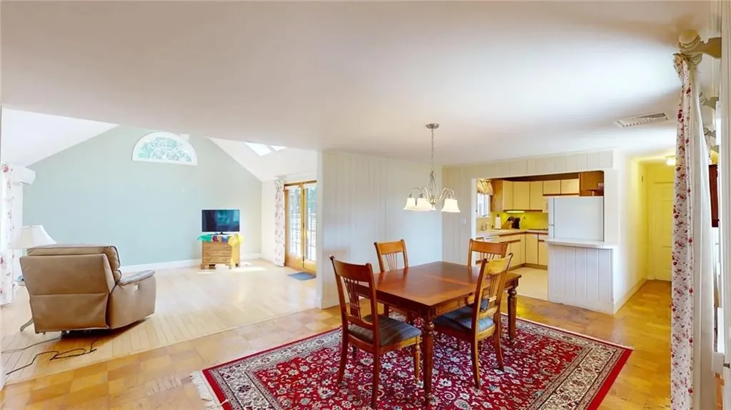 5 South Drive Middletown RI 02842