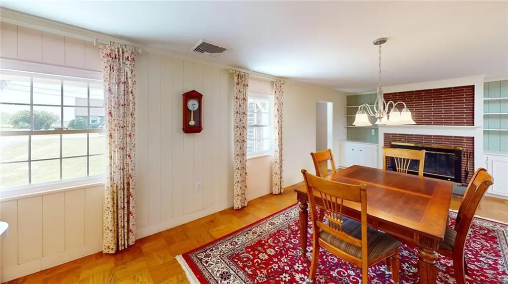 5 South Drive Middletown RI 02842