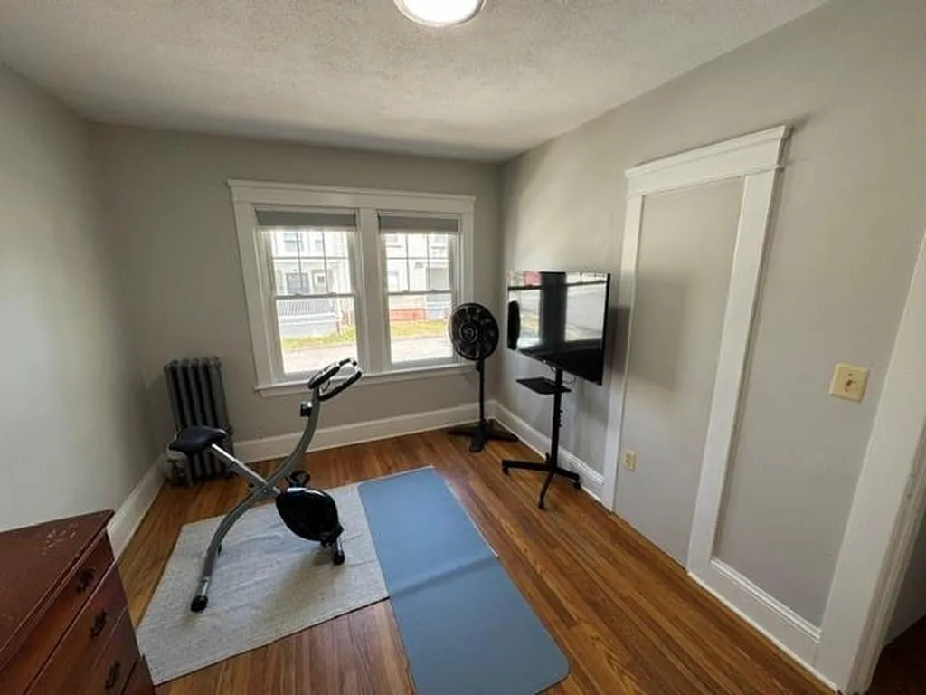 105 Butler Avenue Providence RI 02906