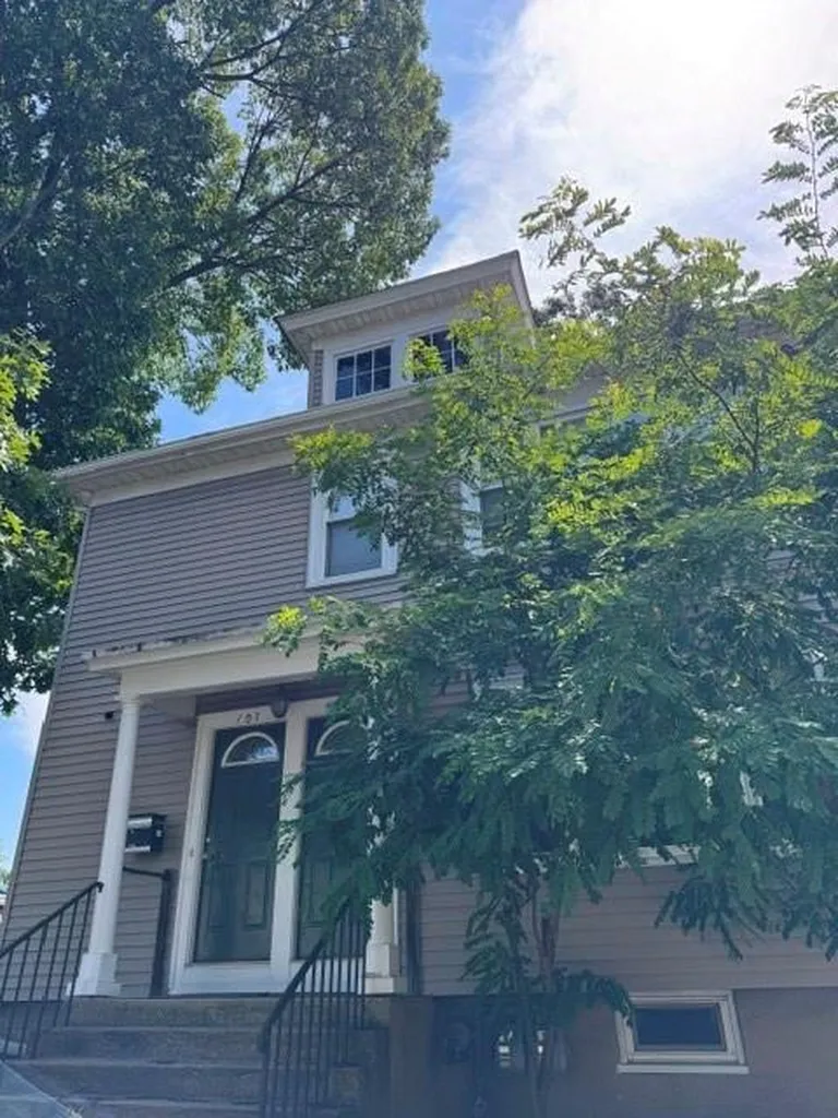 105 Butler Avenue Providence RI 02906