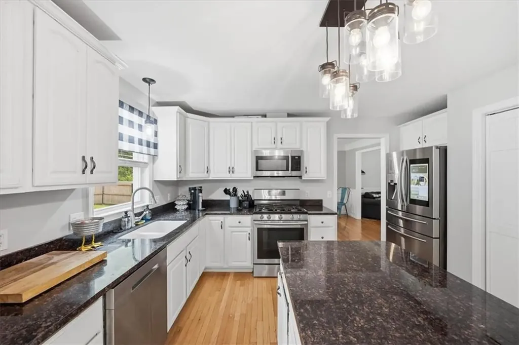26 Davis Circle Warwick RI 02886