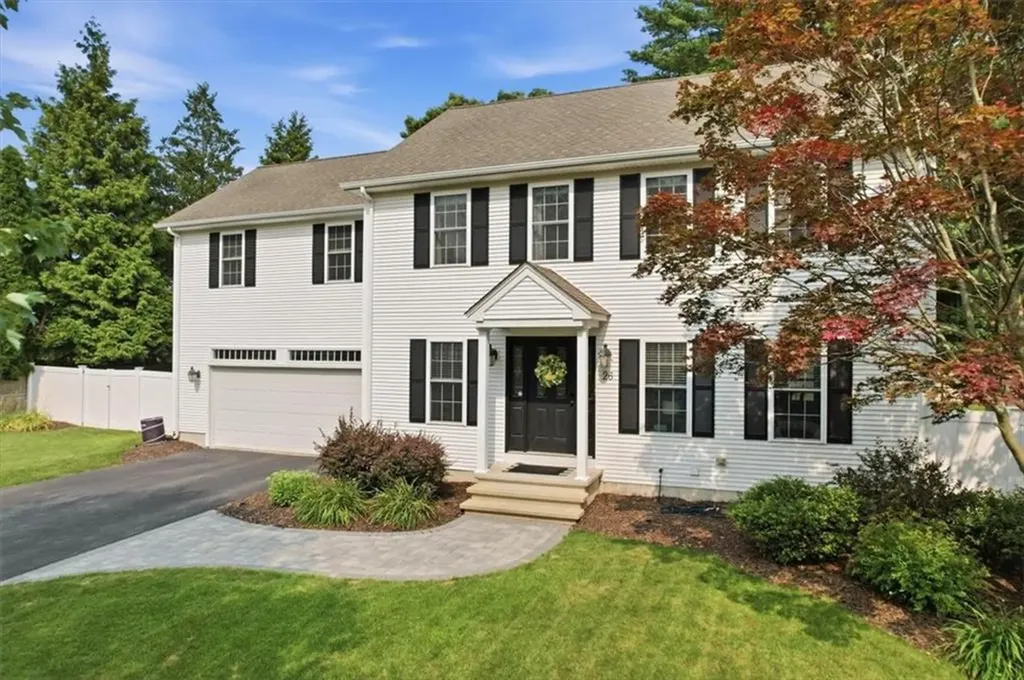 26 Davis Circle Warwick RI 02886