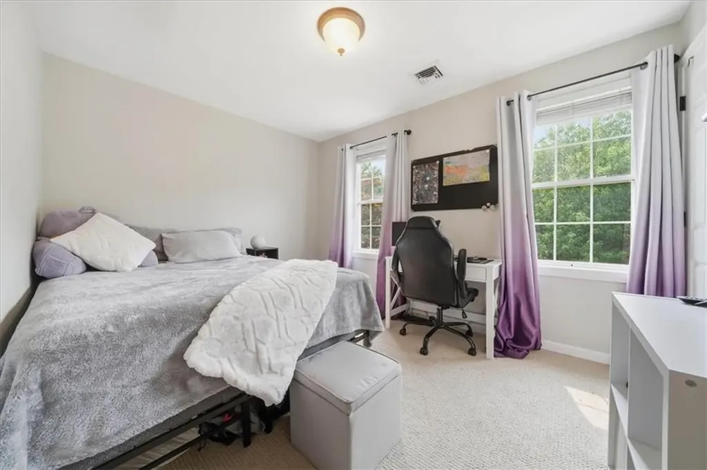 26 Davis Circle Warwick RI 02886