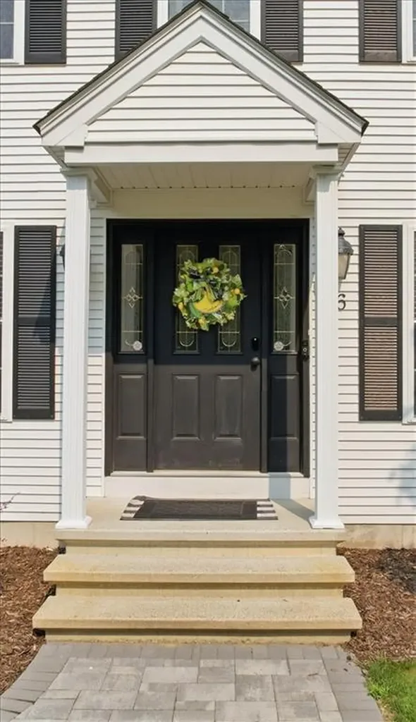 26 Davis Circle Warwick RI 02886