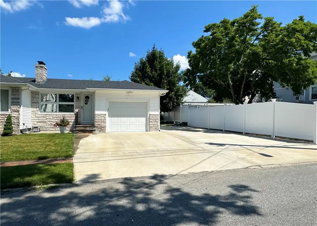 99 Lookout Avenue Cranston RI 02920