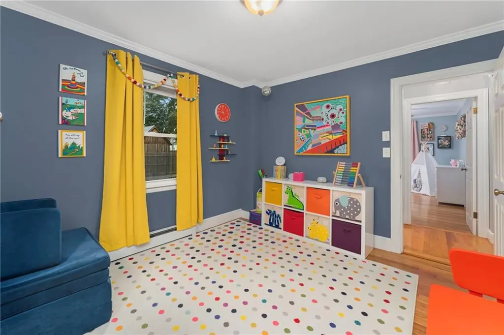 31 Todd Street Warwick RI 02888