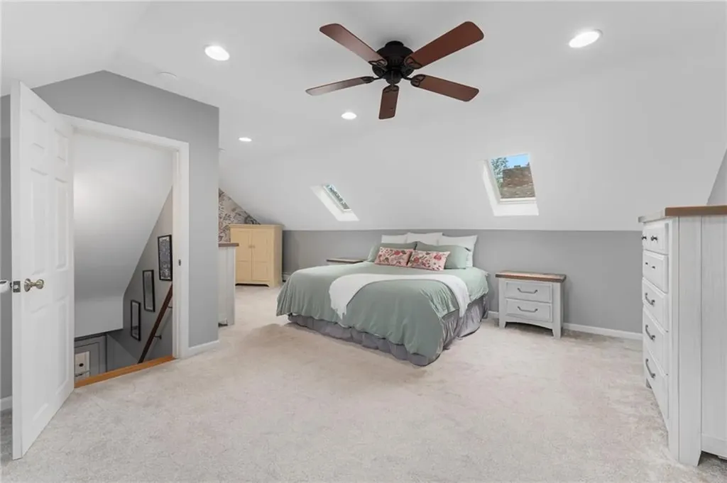 31 Todd Street Warwick RI 02888