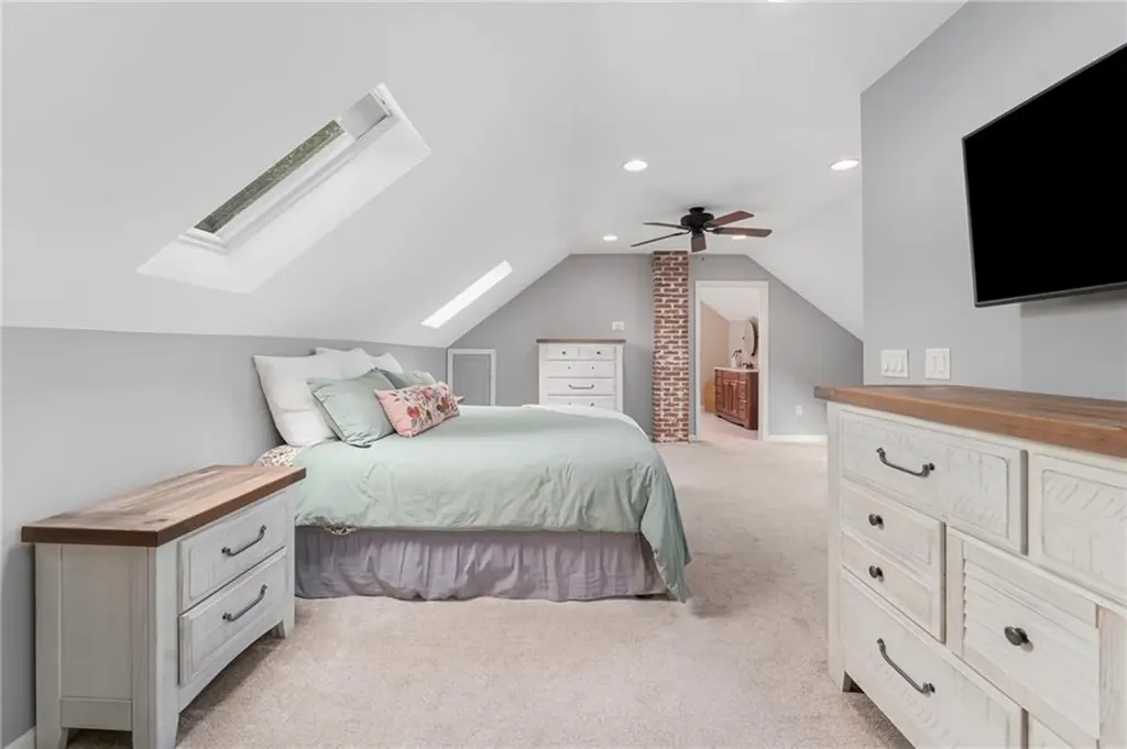 31 Todd Street Warwick RI 02888
