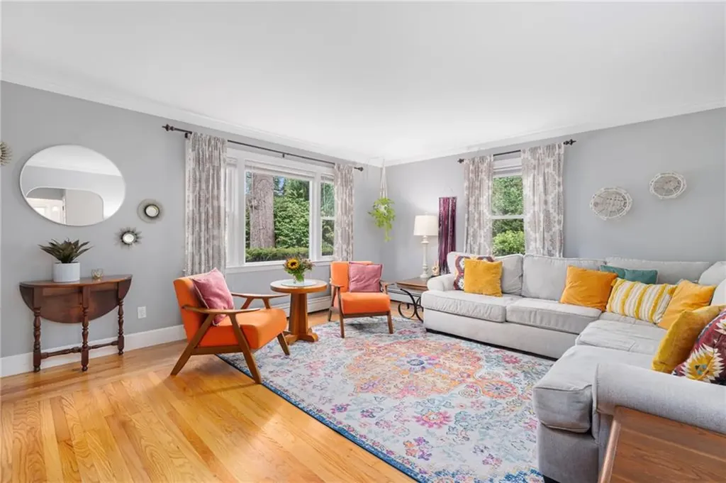 31 Todd Street Warwick RI 02888