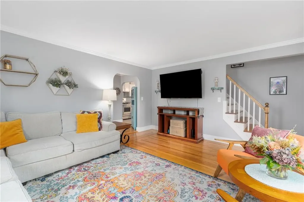 31 Todd Street Warwick RI 02888