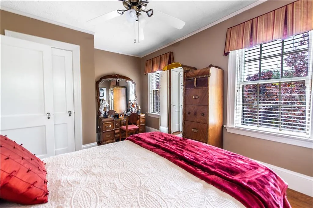 33 Sefton Drive Cranston RI 02905