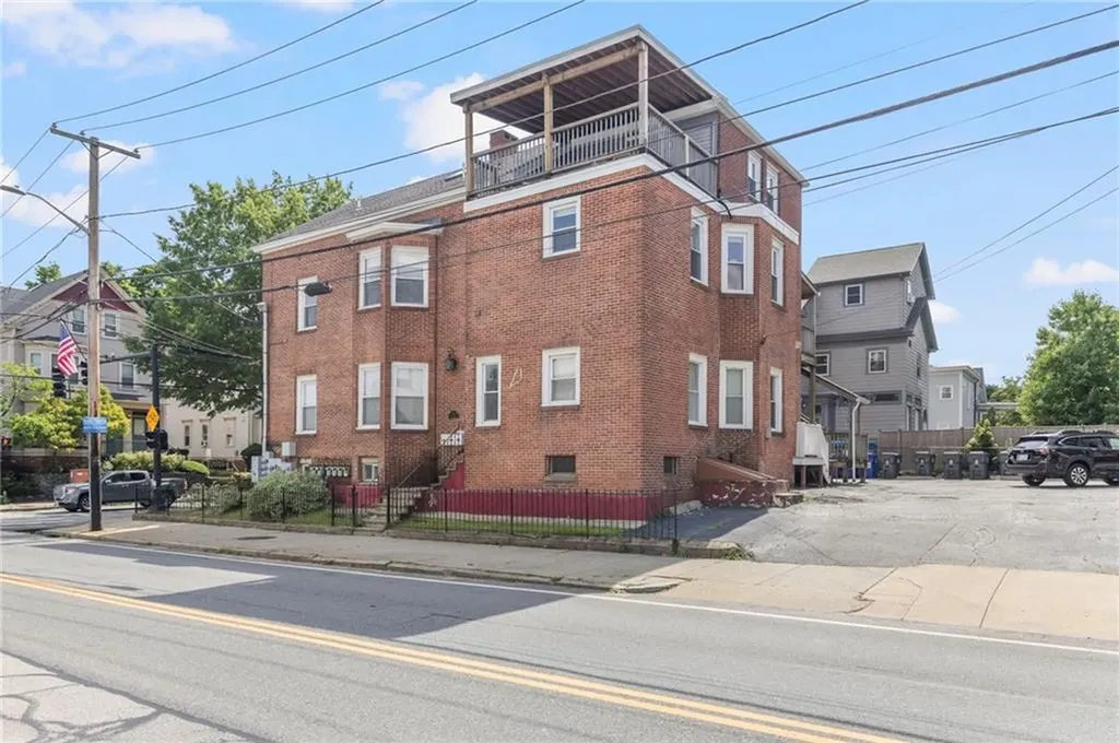 64 Pitman Street Providence RI 02906