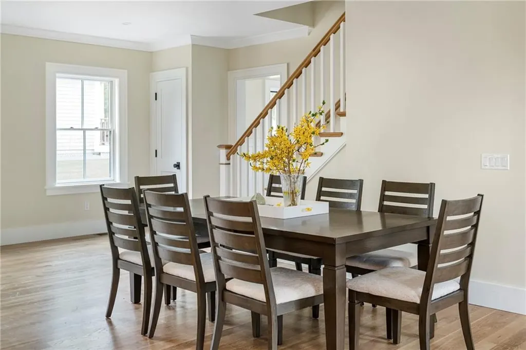 118 Newport Avenue Middletown RI 02842