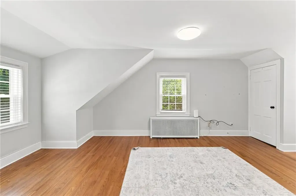 130 Ferry Lane Barrington RI 02806