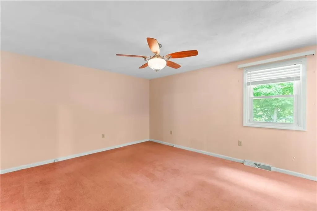 71 Hawthorne Place North Providence RI 02904