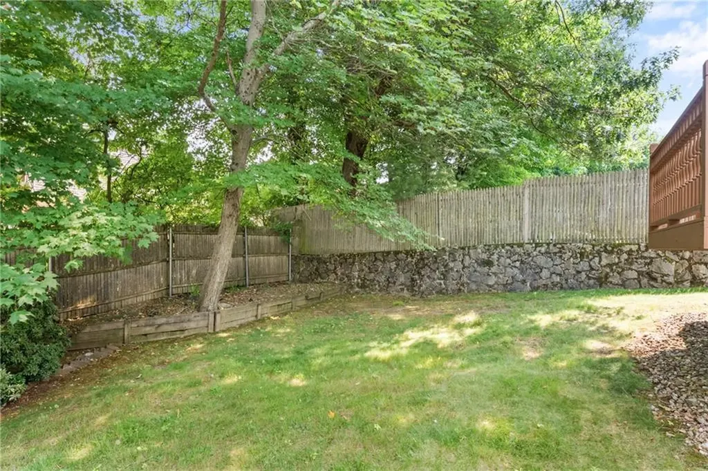 71 Hawthorne Place North Providence RI 02904