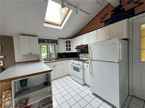 58 Beach Street Warren RI 02885