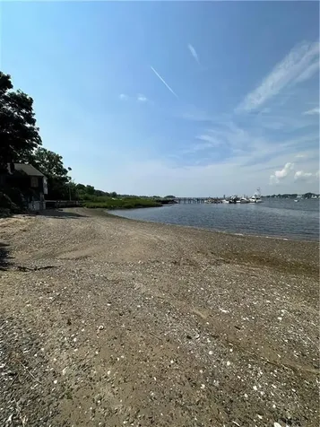58 Beach Street Warren RI 02885
