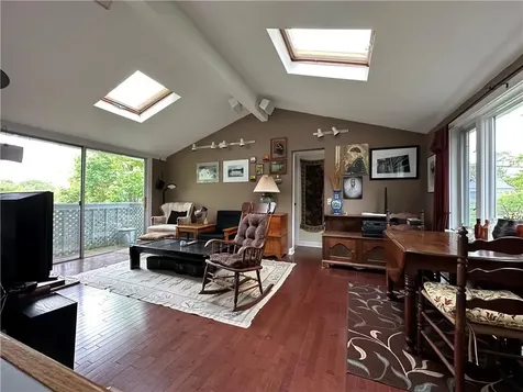 58 Beach Street Warren RI 02885