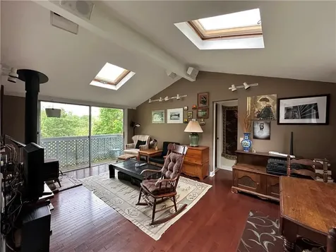 58 Beach Street Warren RI 02885