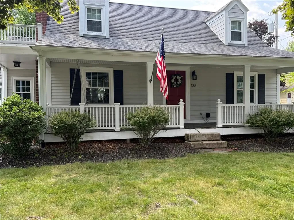 138 Homecrest Avenue North Smithfield RI 02896