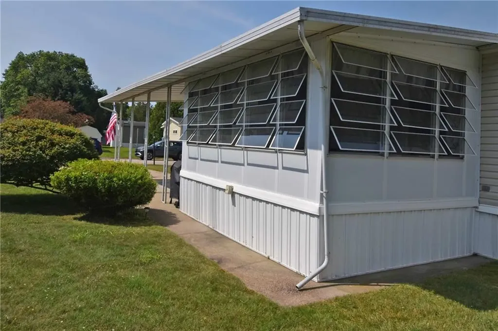 63 Little Pond Road South Kingstown RI 02879