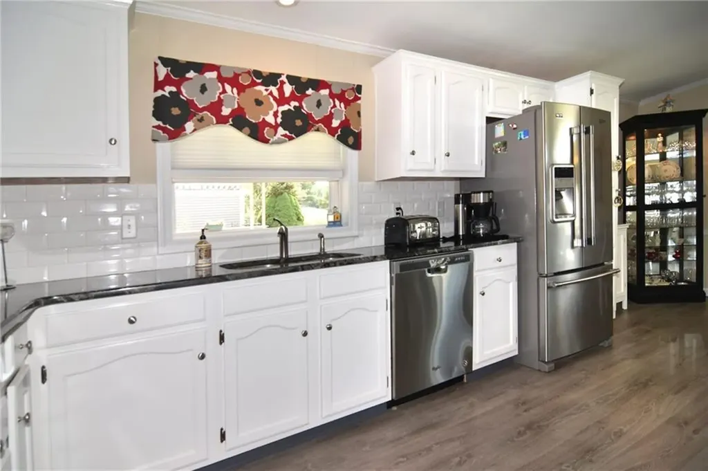 63 Little Pond Road South Kingstown RI 02879
