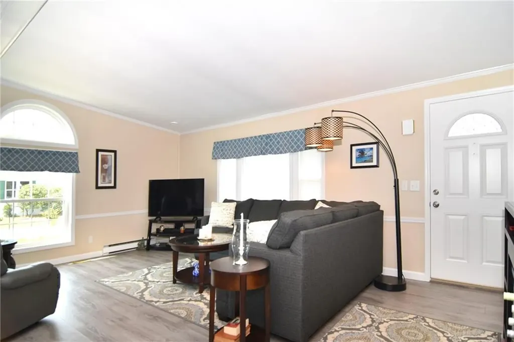 63 Little Pond Road South Kingstown RI 02879