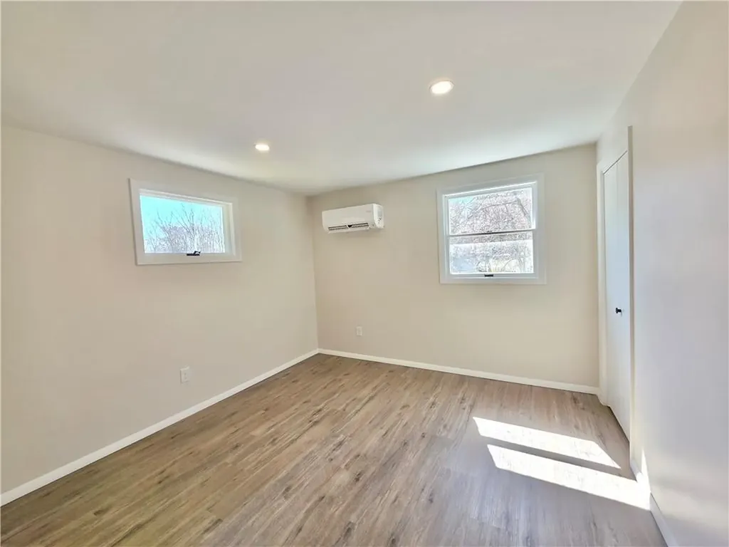 8 Wolf Hill Road Smithfield RI 02917