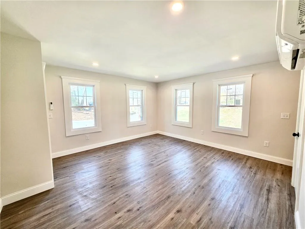 8 Wolf Hill Road Smithfield RI 02917