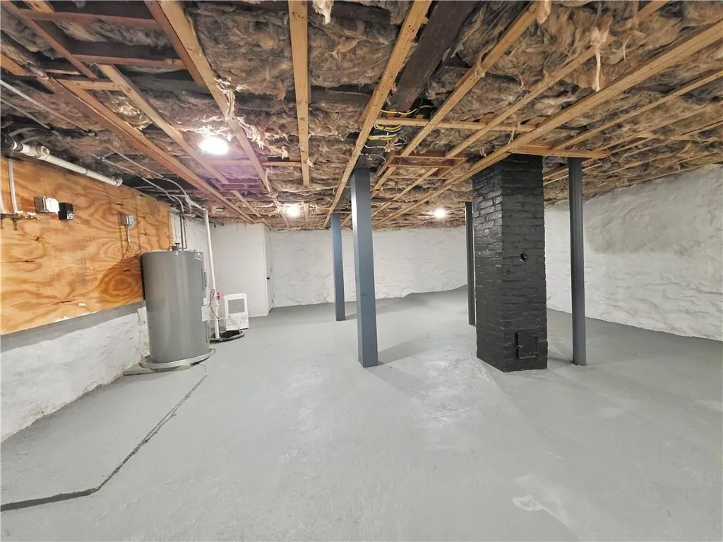 8 Wolf Hill Road Smithfield RI 02917
