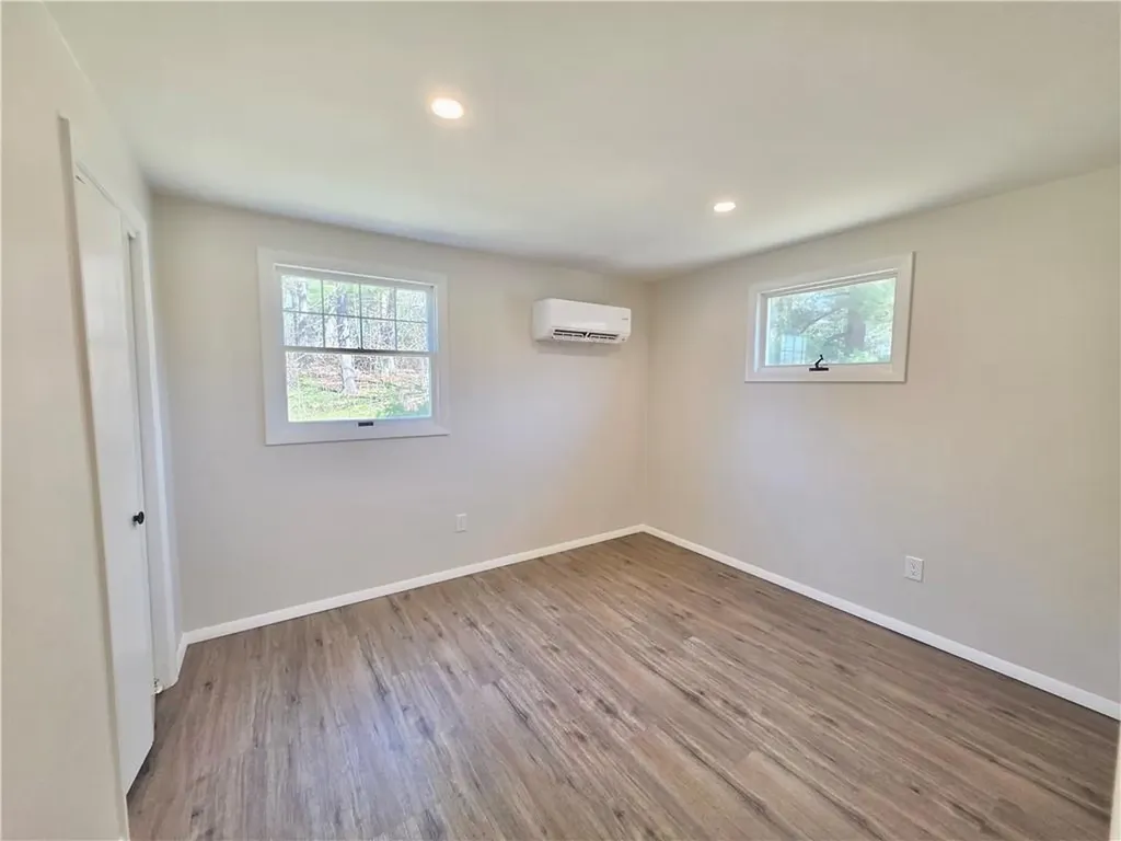 8 Wolf Hill Road Smithfield RI 02917