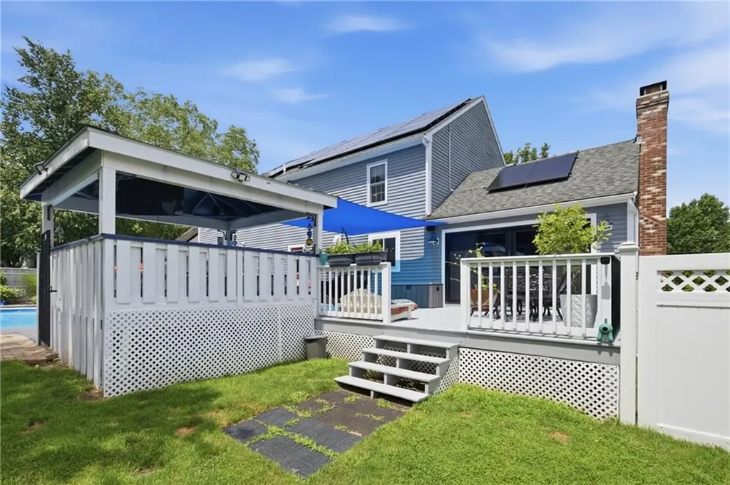 83 Fairhaven Road Cumberland RI 02864