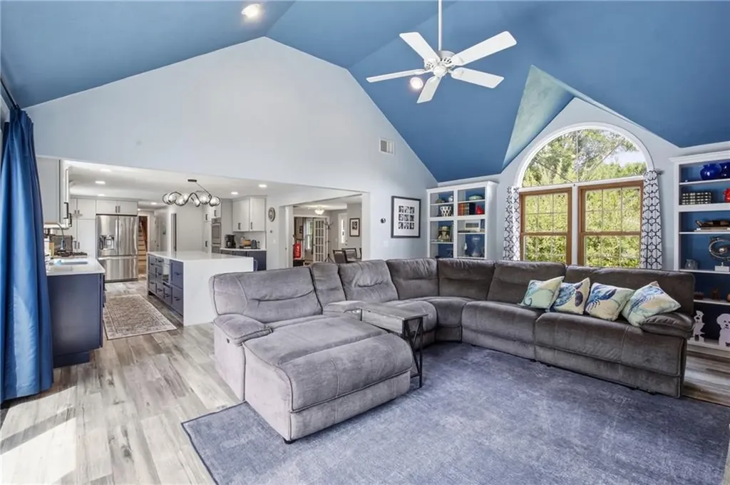 83 Fairhaven Road Cumberland RI 02864