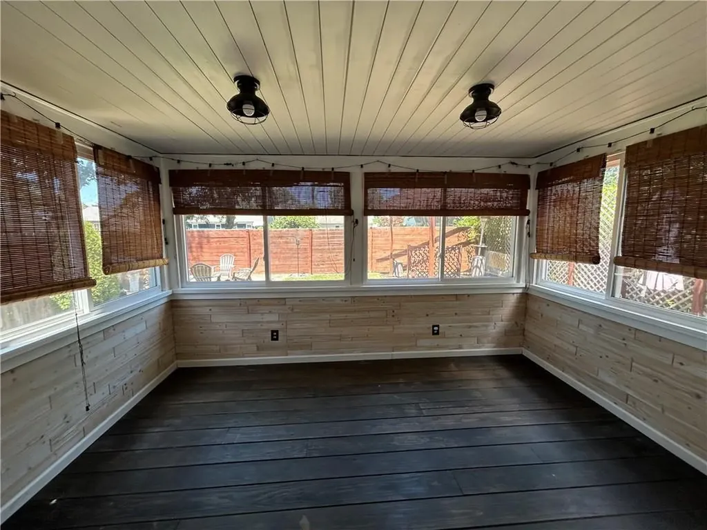 47 Naples Avenue Providence RI 02908