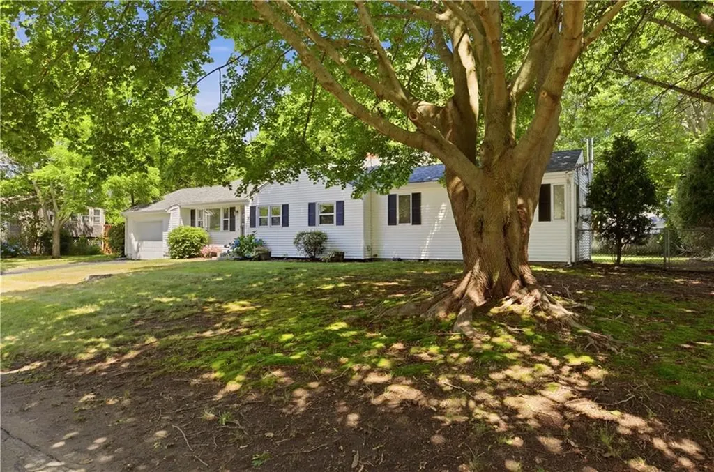 117 Canonchet Drive Portsmouth RI 02871