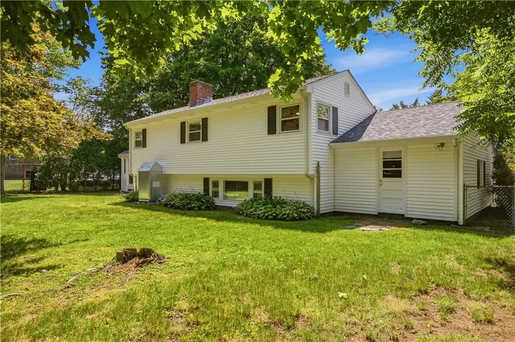 117 Canonchet Drive Portsmouth RI 02871