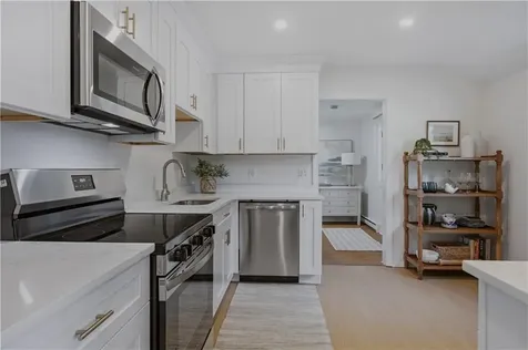 117 Canonchet Drive Portsmouth RI 02871