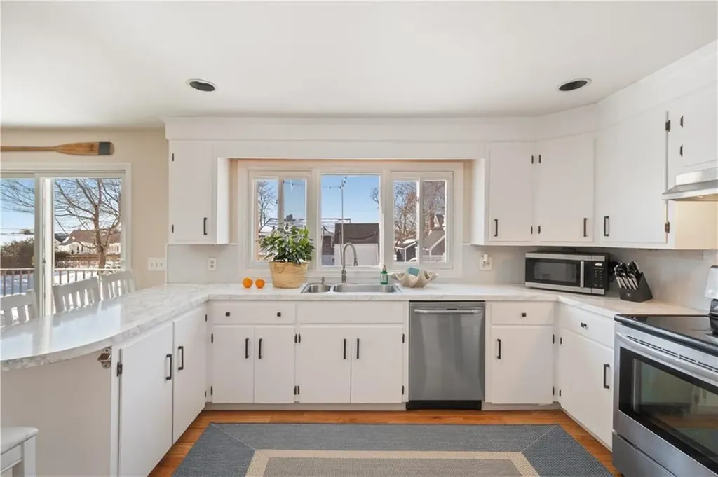 11 Odonnell Road Middletown RI 02842