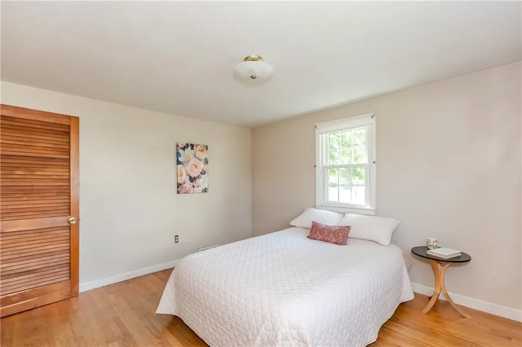 15 Drake Road Warwick RI 02888