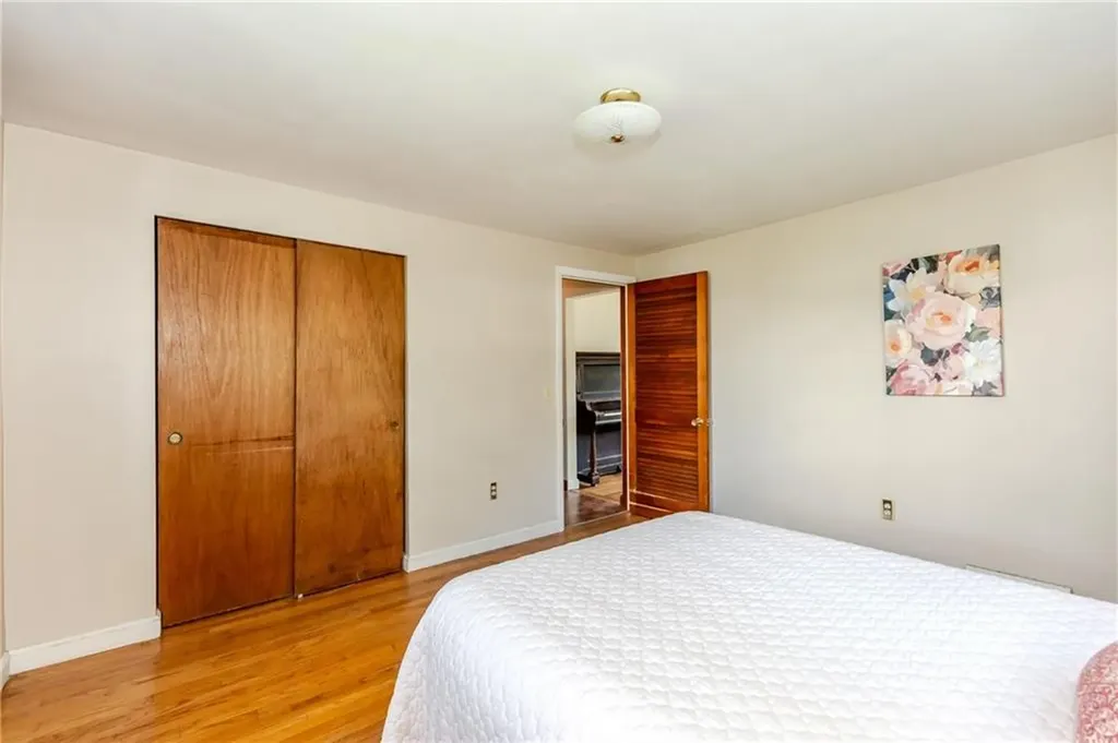 15 Drake Road Warwick RI 02888