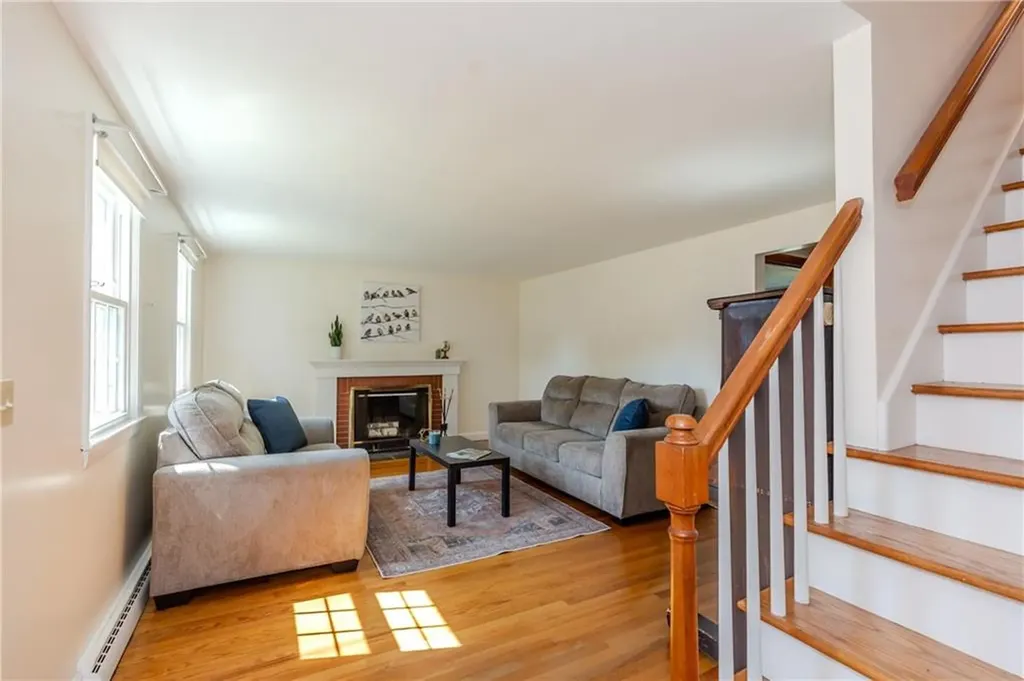 15 Drake Road Warwick RI 02888